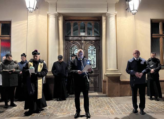 Burmistrz Waldemar Paluch odczytał modlitwę zawierzenia miasta Janowi Pawłowi II