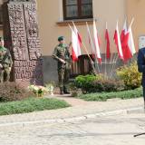 Dariusz Tracz, zastępca burmistrza, kierujący słowa do uczestników obchodów Światowego Dnia Sybiraka