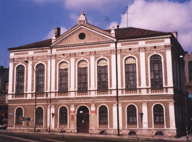 Budynek ,,Jad Charuzim" - kolejna siedziba Domu Kultury, fot. Powiatowe Ognisko Baletowe.
