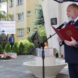 Burmistrz Miasta Jarosławia Waldemar Paluch podczas wygłaszania przemówienia dotyczącego 82. rocznicy wybuchu II wojny światowej.