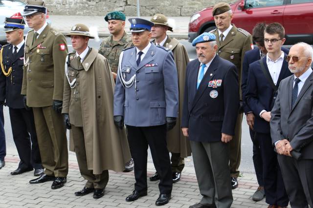 Uczestnicy obchodów 82. rocznicy wybuchu II wojny światowej.