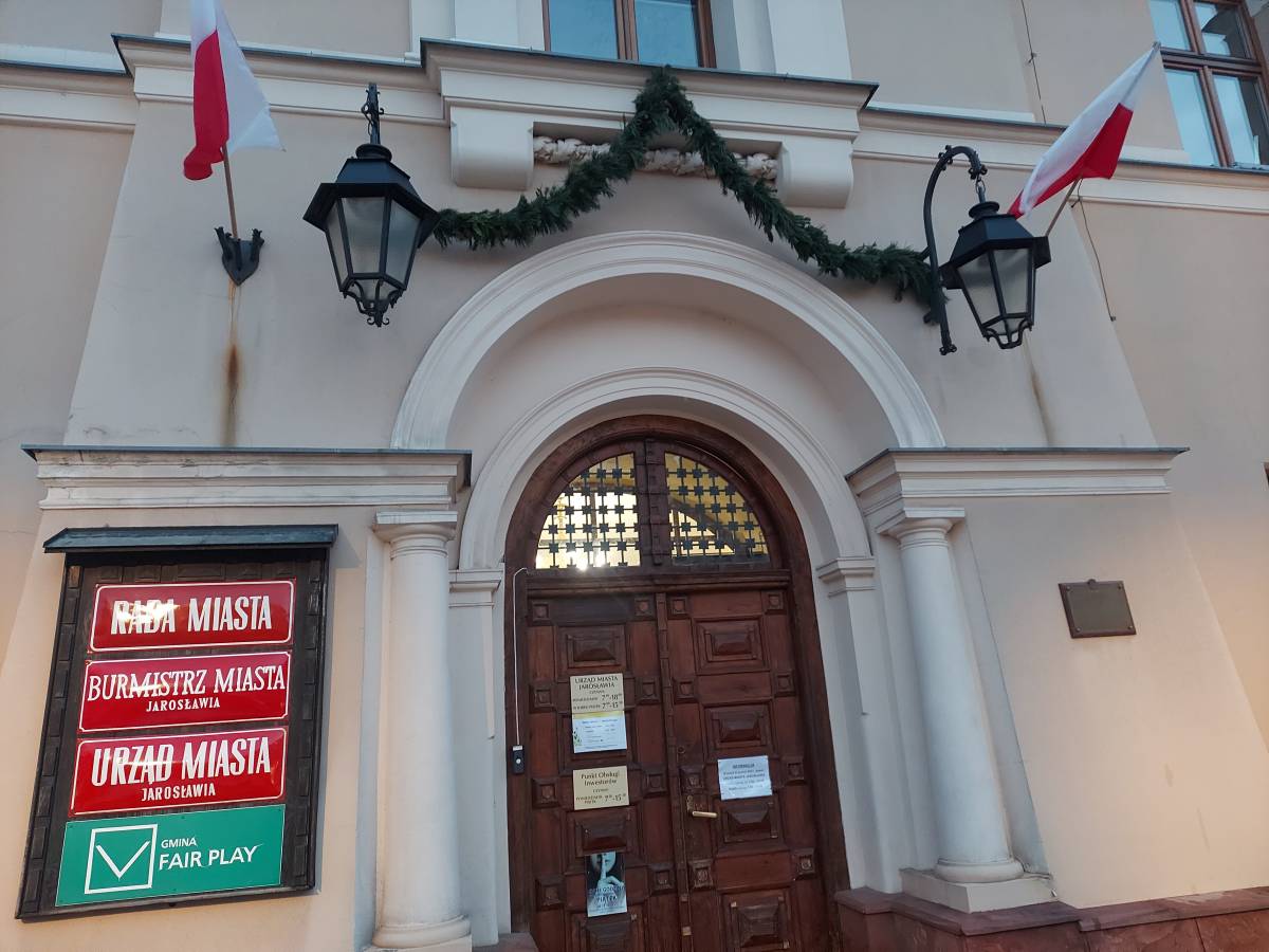 Główne wejście do Urzędu Miasta Jarosławia
