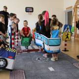Prelekcja w przedszkolu dotyczącą zasad bezpieczeństwa w ruchu drogowym