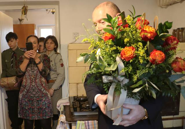 Kazimierz Kopeć świętuje setne urodziny. Życzenia w imieniu własnym i jarosławian złożył burmistrz Waldemar Paluch. 
