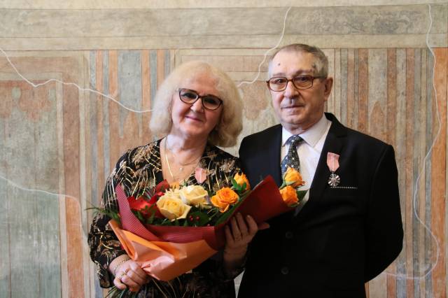  Mieczysław i Krystyna Marcjanna Sosnowie w Sali Ślubów (kamienica Gruszewiczów)