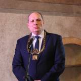 Gratulacje Honorowej Obywatelce Miasta Jarosławia składa Przewodniczący Rady Miasta Jarosławia Szczepan Łąka