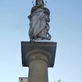 Pomnik Matki Bożej Niepokalanej przy ul. Jana Pawła II w Jarosławiu – przed rozpoczęciem prac konserwatorskich.