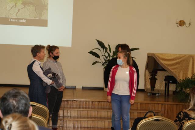 Uczestnicy konferencji z udziałem Katarzyny Wnęk-Joniec