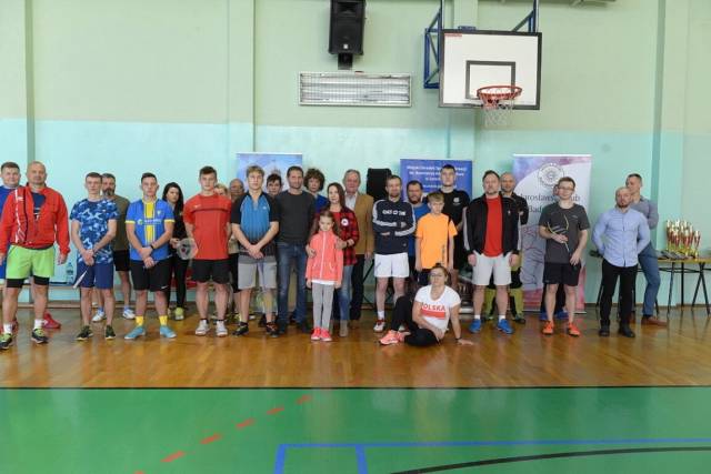 Uczestnicy XVII Otwartych Mistrzostw w Badmintonie o Nagrodę Burmistrza Miasta Jarosławia
